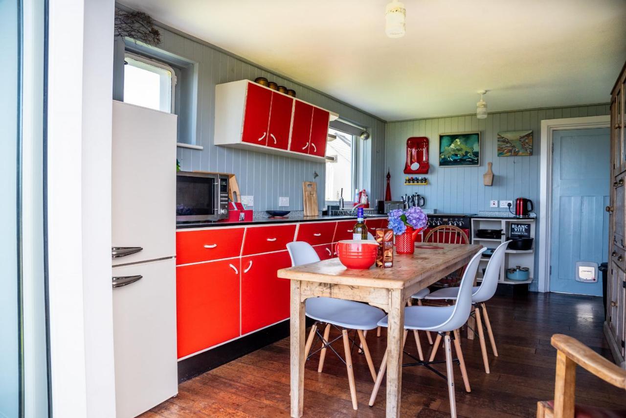 Finest Retreats - Western Watch - Sea Views, Pets Accepted, Sleeps 6 Lower Boscaswell Kültér fotó